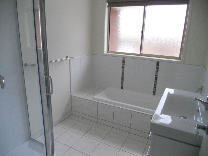 3/8 Bluegum Court, Claremont TAS 7011