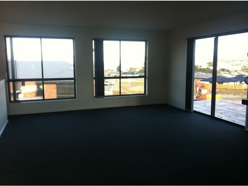 3/28  Mariah Crescent, Oakdowns TAS 7019