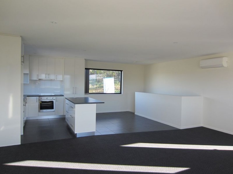 2/68 Hance Road, Howrah TAS 7018