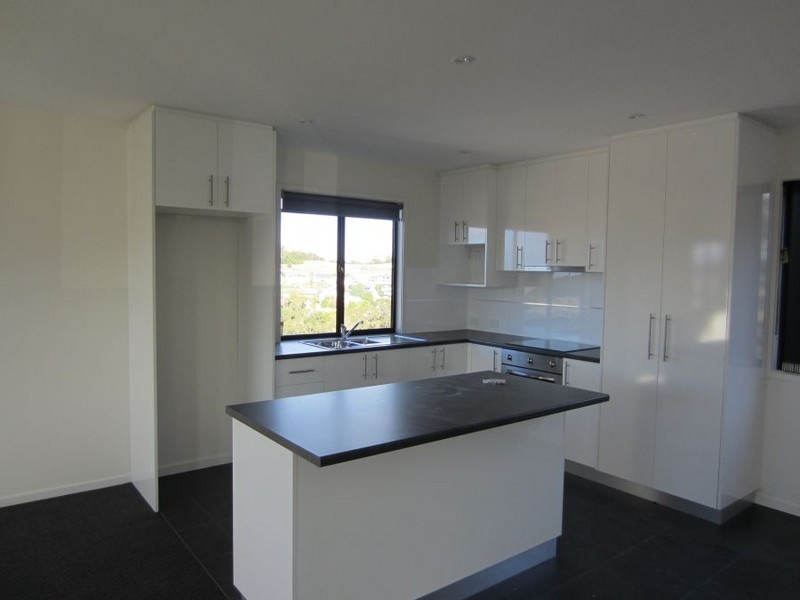 2/68 Hance Road, Howrah TAS 7018