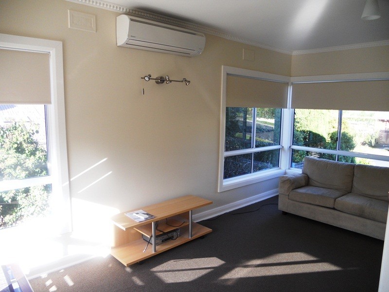 4 Winmarleigh Avenue, Taroona TAS 7053