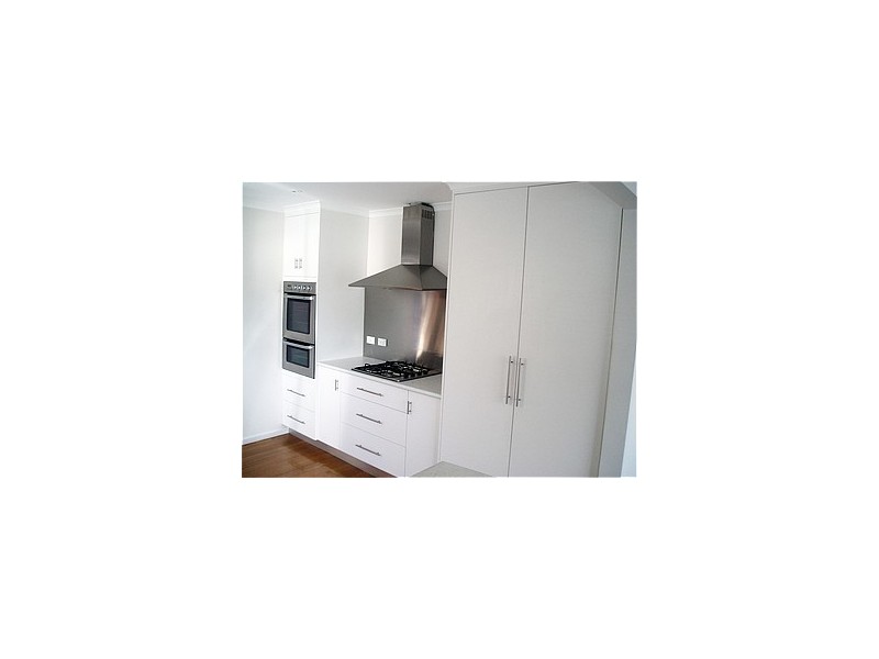 1 Swansea Court, Lindisfarne TAS 7015