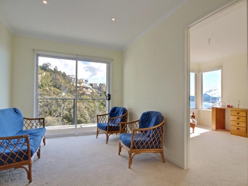 20 Date Court, Sandy Bay TAS 7005