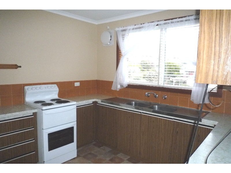 1 and 2/87 Box Hill Road, Claremont TAS 7011