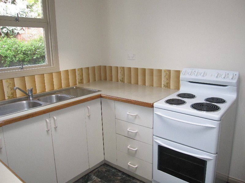 10 SALVATOR ROAD, West Hobart TAS 7000