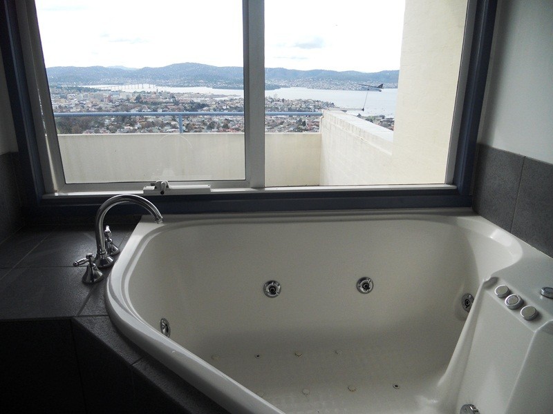 6 Tolmans Court, Dynnyrne TAS 7005