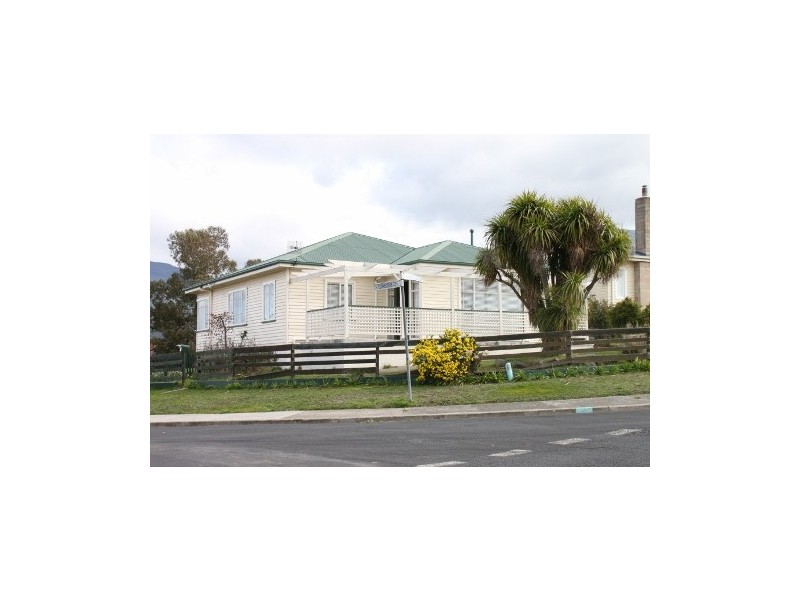 18 Edinburgh Crescent, Goodwood TAS 7010