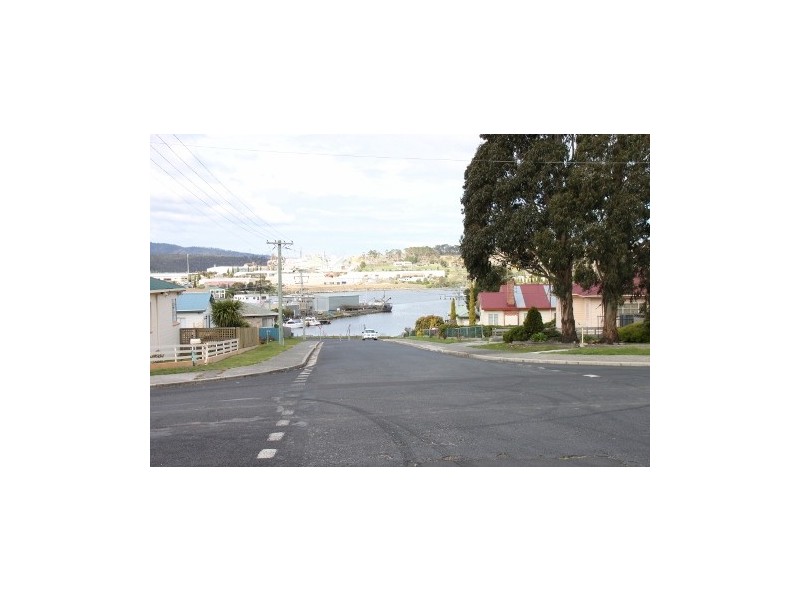 18 Edinburgh Crescent, Goodwood TAS 7010