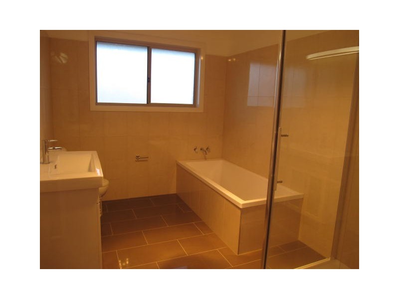 1/1 HANCE ROAD, Howrah TAS 7018