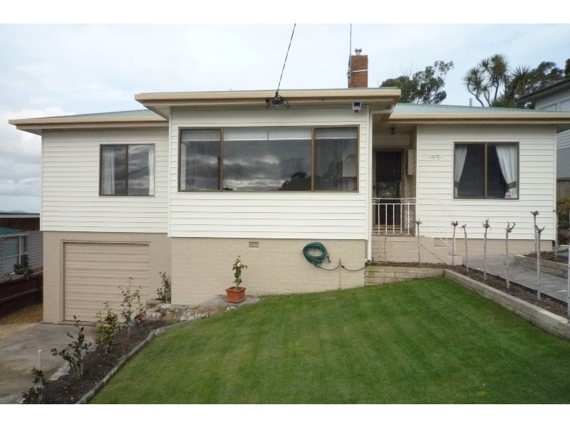 17 Elliott Road, Glenorchy TAS 7010