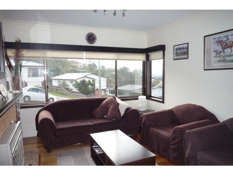 17 Elliott Road, Glenorchy TAS 7010