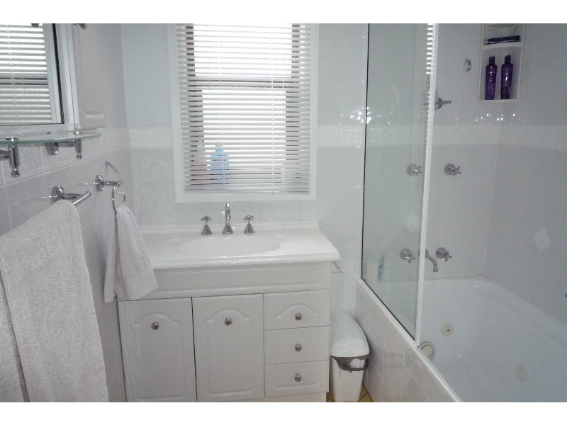 17 Elliott Road, Glenorchy TAS 7010