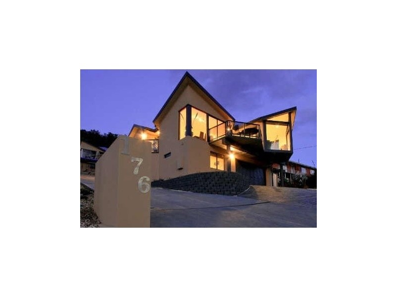 1/176 Derwent Avenue, Lindisfarne TAS 7015