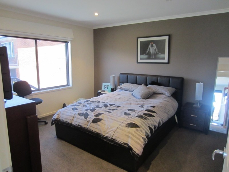 1/176 Derwent Avenue, Lindisfarne TAS 7015