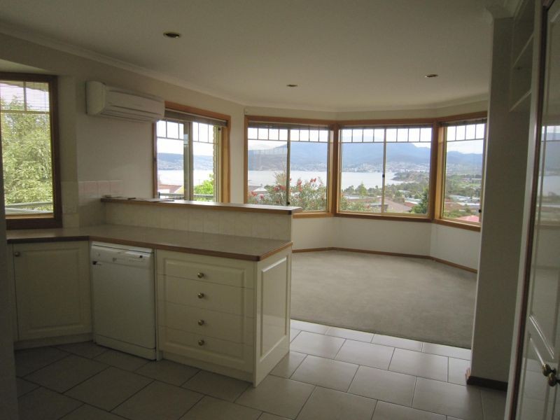 2/20 Minno Street, Howrah TAS 7018