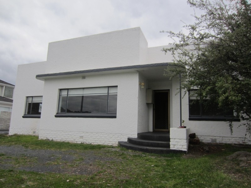 8 Wellington Street, Lindisfarne TAS 7015
