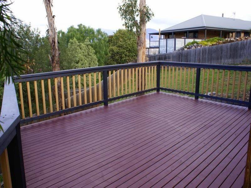 16  Clives Avenue, Old Beach TAS 7017