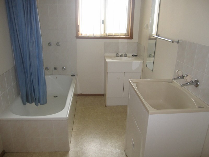 15/23b CADBURY ROAD, Claremont TAS 7011