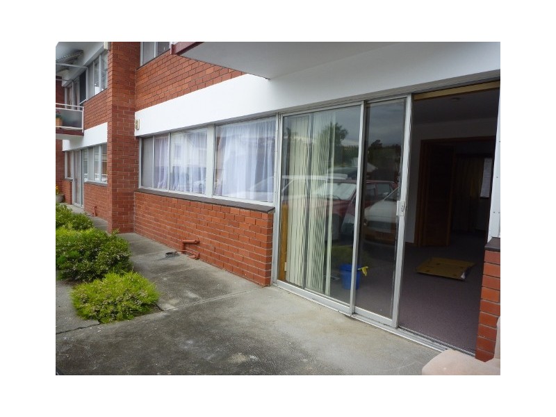 2/17 QUEEN ST, Sandy Bay TAS 7005