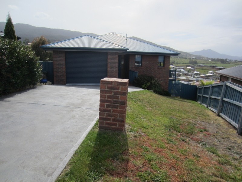 27 Brendan Crescent, Austins Ferry TAS 7011