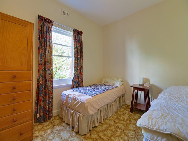 28  Willowdene Avenue, Sandy Bay TAS 7005