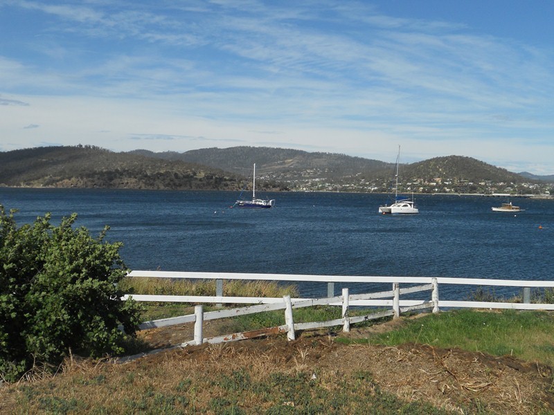 7 Lallaby Road, Lutana TAS 7009