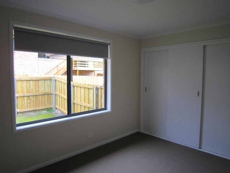 2/12 Lomandra Drive, Blackmans Bay TAS 7052