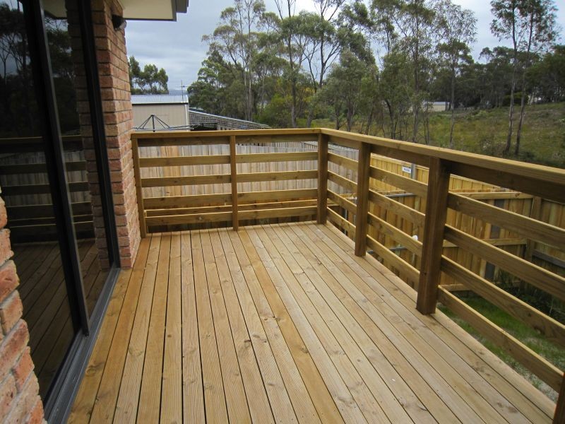 2/12 Lomandra Drive, Blackmans Bay TAS 7052