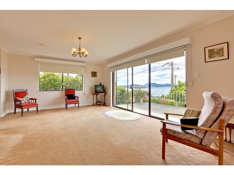 13 Ellington Road, Sandy Bay TAS 7005