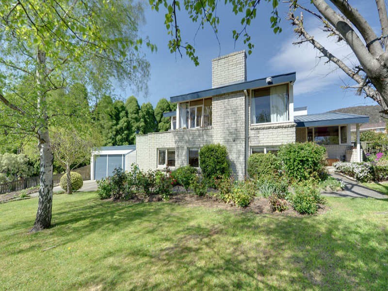 21 Dresden Street, Sandy Bay TAS 7005