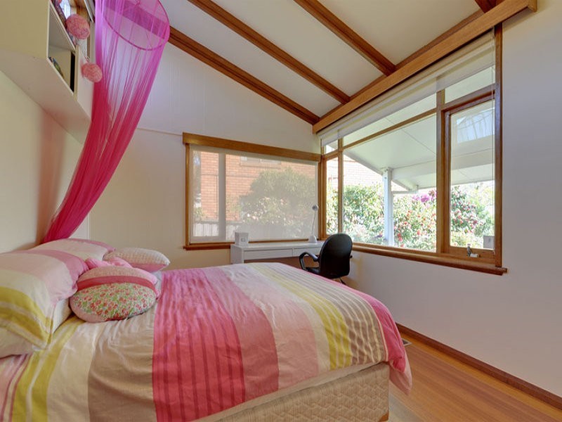 21 Dresden Street, Sandy Bay TAS 7005
