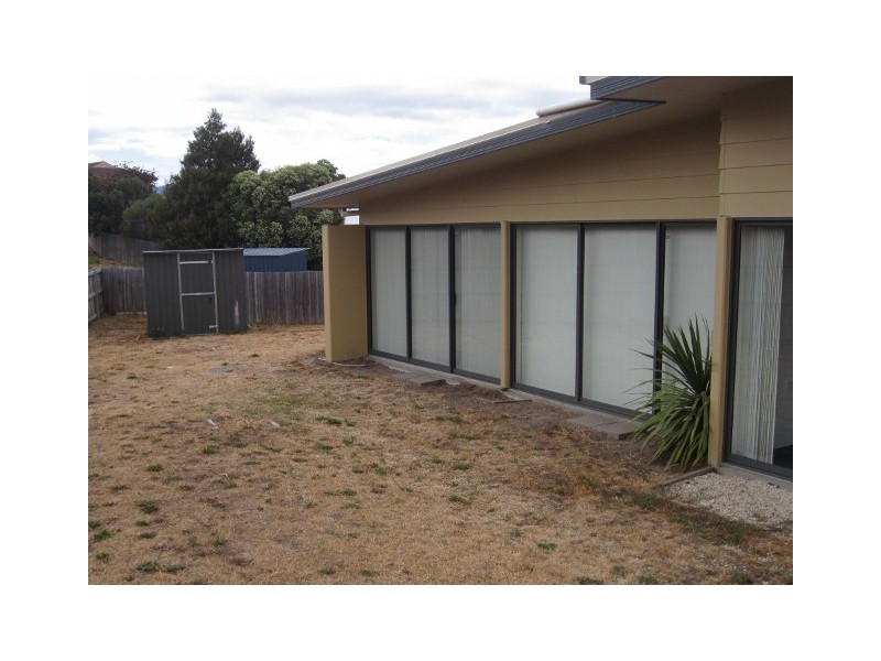 5 Huston Circle, New Norfolk TAS 7140