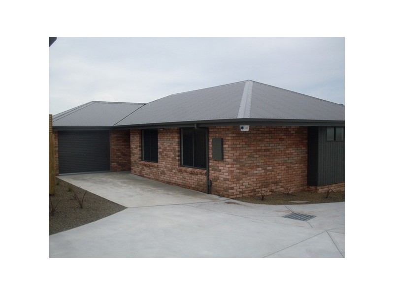 2/76 Pennington Drive, Sorell TAS 7172