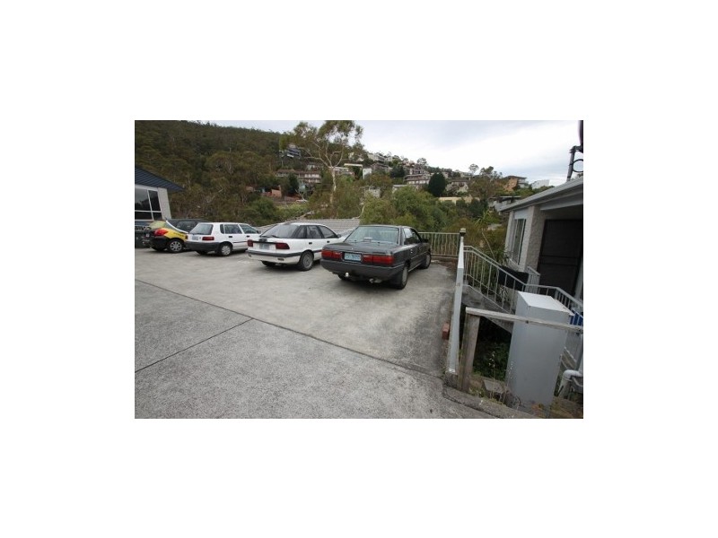 Unit 1/13 Dalkieth Court, Sandy Bay TAS 7005