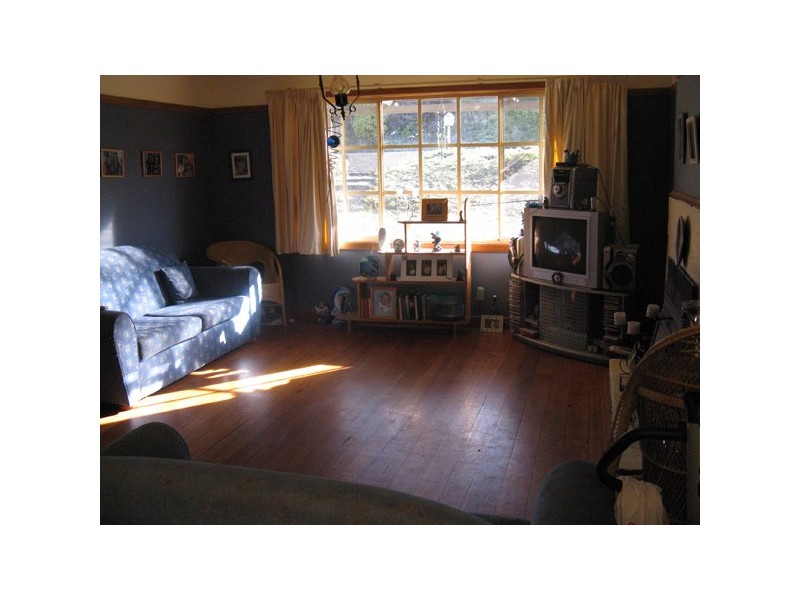 21 Lime Road, Lutana TAS 7009