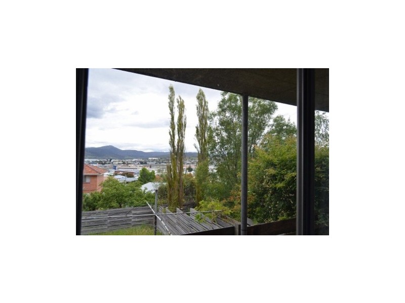 3/36a Amy, West Moonah TAS 7009