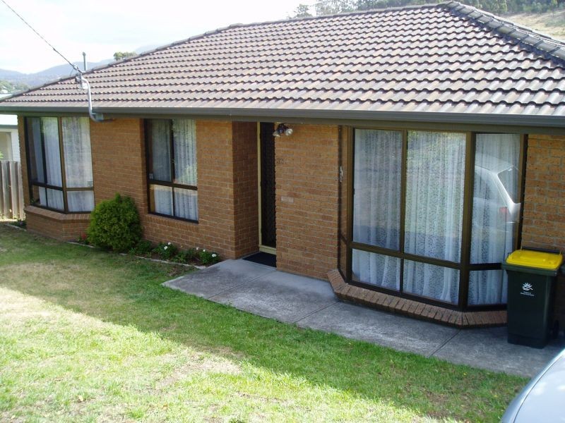 33 Clinton Road, Geilston Bay TAS 7015