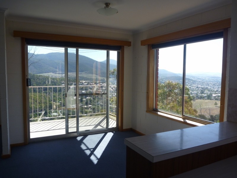 3/5 CASTLEREAGH CRT, Lenah Valley TAS 7008