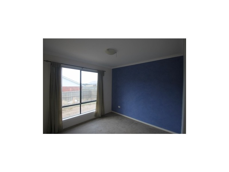 15 Gateway Drive, New Norfolk TAS 7140