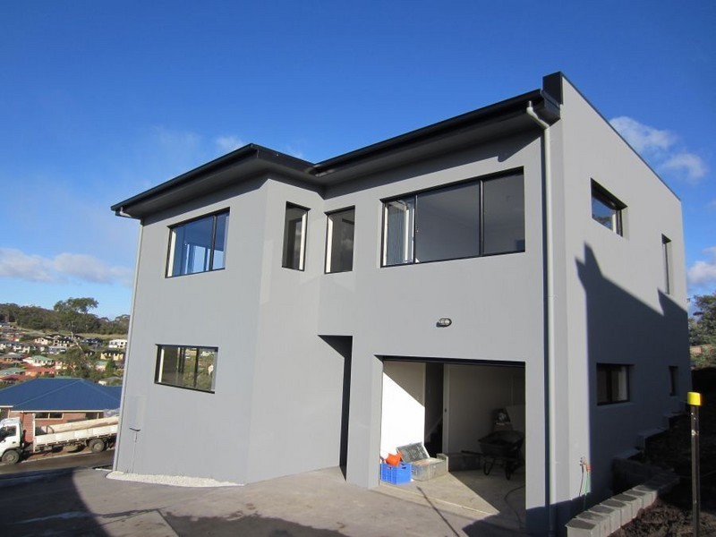 1/68 Hance Road, Howrah TAS 7018