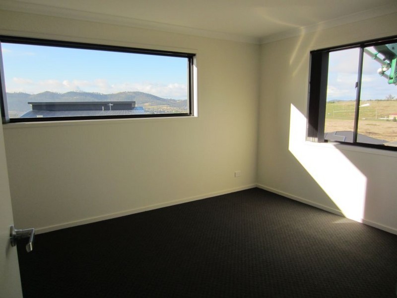 1/68 Hance Road, Howrah TAS 7018
