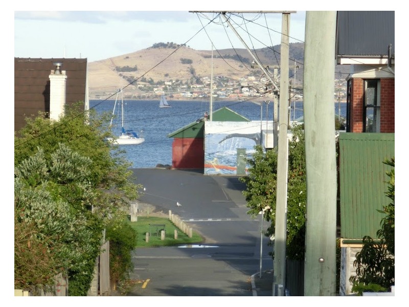 7 Nixon Street, Sandy Bay TAS 7005