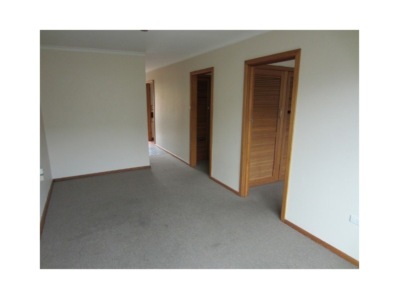 2/13 Bentley Road, Lenah Valley TAS 7008