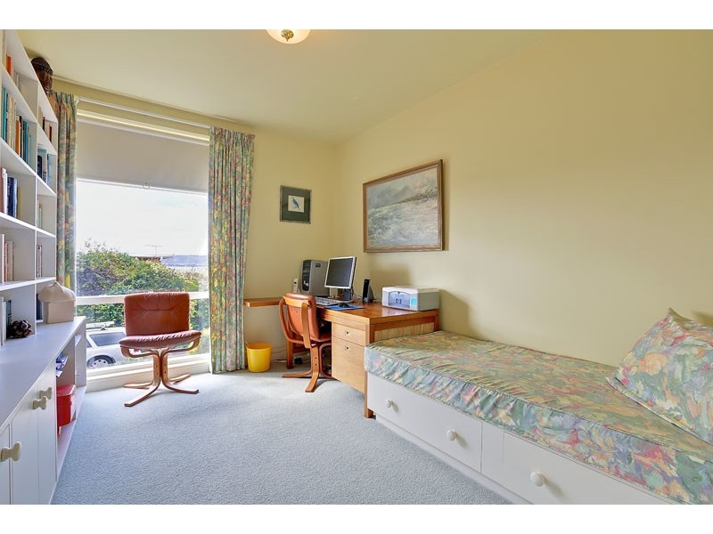 1/25c Red Chapel Avenue, Sandy Bay TAS 7005
