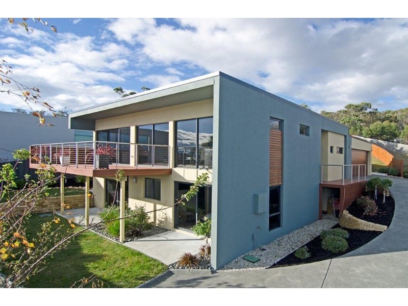 1/698 Oceana Dr, Tranmere TAS 7018