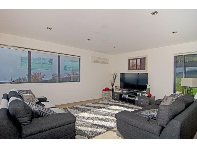 1/698 Oceana Dr, Tranmere TAS 7018