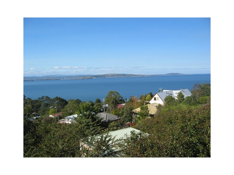 23 Bareena Road, Taroona TAS 7053