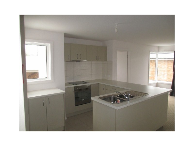 1/32 Staff Road, Electrona TAS 7054