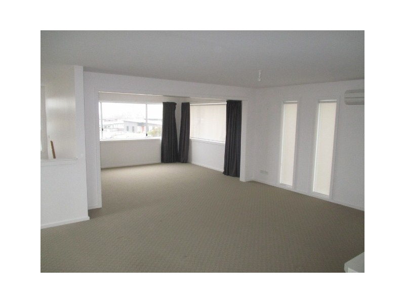 1/32 Staff Road, Electrona TAS 7054