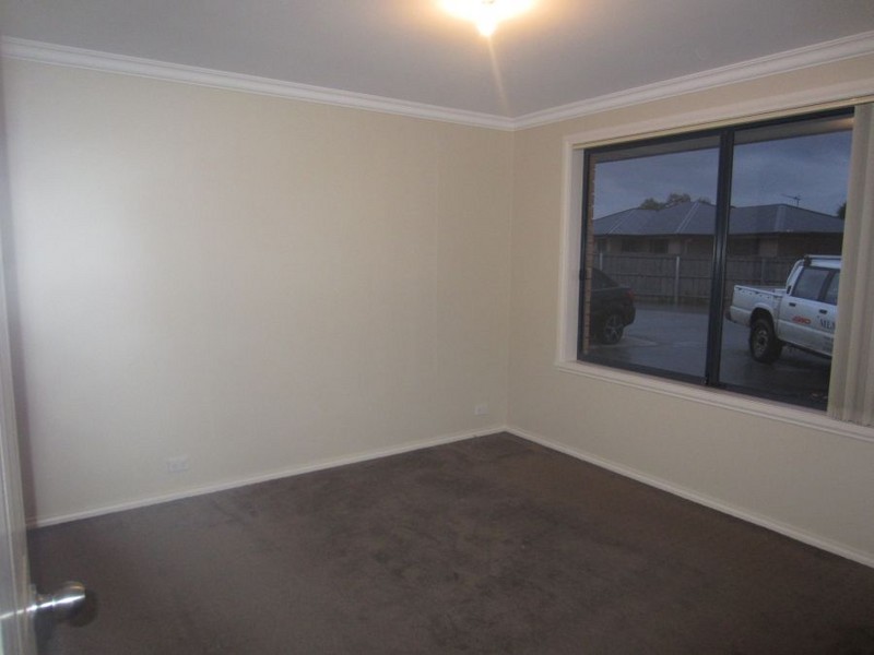 2/21 Alice Place, Brighton TAS 7030